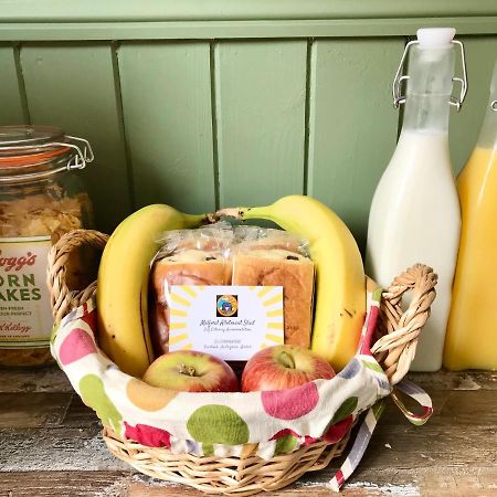 Melford Allotment Shed-Vintage Lodge Suffolk ลองเมลฟอร์ด ภายนอก รูปภาพ