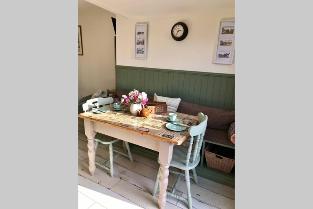 Melford Allotment Shed-Vintage Lodge Suffolk ลองเมลฟอร์ด ภายนอก รูปภาพ